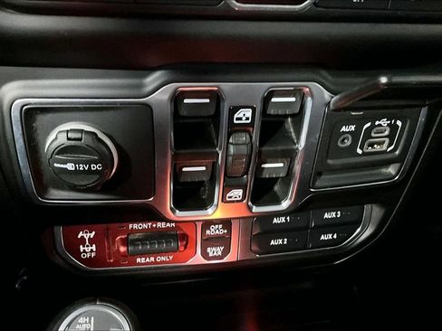 Used 2021 Jeep Wrangler Unlimited Rubicon w/ Dual Top Group image 33