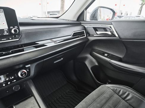 Used 2022 Mitsubishi Outlander SE FWD image 34