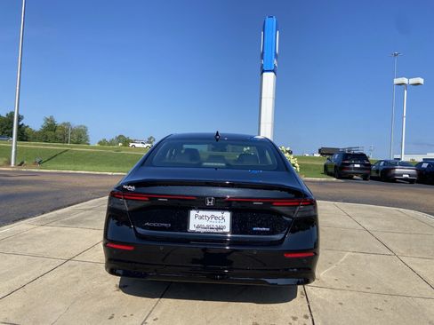 New 2026 Honda Accord EX-L image 9