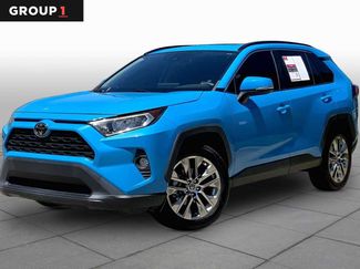 Used 2019 Toyota RAV4 XLE Premium FWD video 1