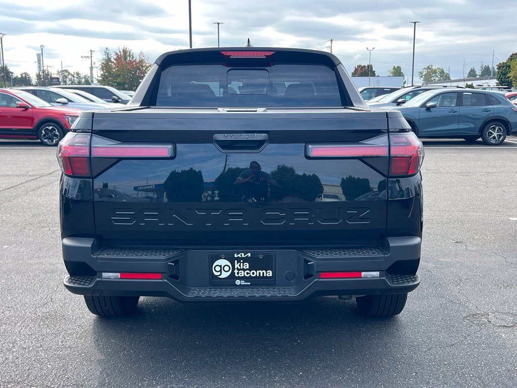 Used 2023 Hyundai Santa Cruz SEL w/ Activity Package FWD image 6