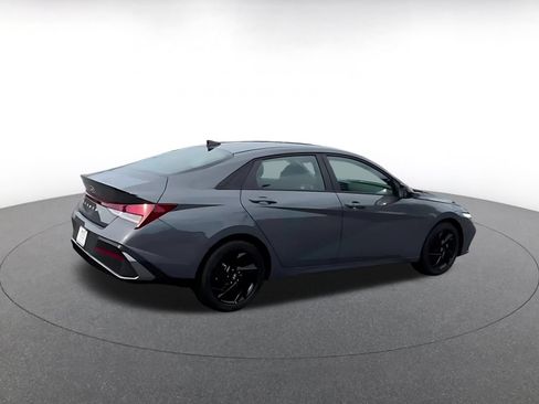 Used 2026 Hyundai Elantra Sport FWD image 14