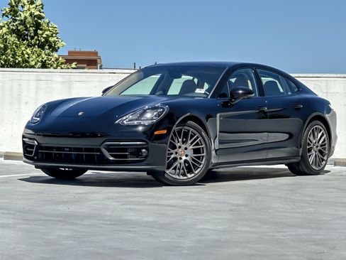 Used 2023 Porsche Panamera Platinum Edition RWD image 1