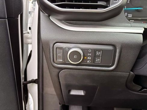 Used 2022 Ford Explorer XLT w/ Equipment Group 202A image 20