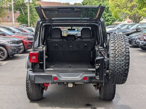 Used 2022 Jeep Wrangler Unlimited Rubicon w/ Xtreme Recon 35" Tire Package AWD/4WD image 28