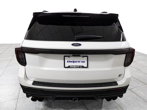 Certified 2025 Ford Explorer ST AWD/4WD image 5