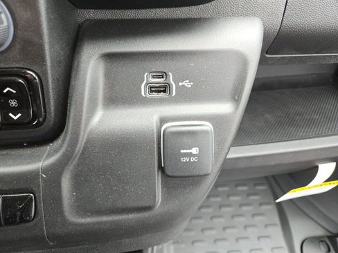 Used 2024 RAM ProMaster 3500 w/ Delivery Van Package image 25