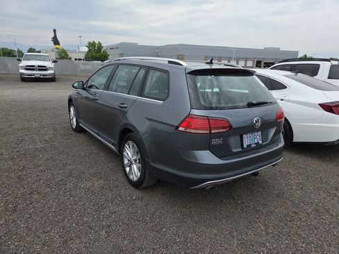 Used 2019 Volkswagen Golf Alltrack SE AWD/4WD image 3