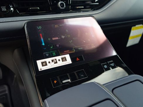 New 2026 INFINITI QX80 4WD w/ Sport Exterior Package image 14