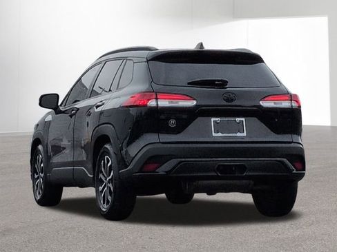 Certified 2025 Toyota Corolla Cross AWD Hybrid w/ Moonroof Package image 8