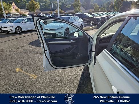 New 2026 Volkswagen Jetta SE image 27