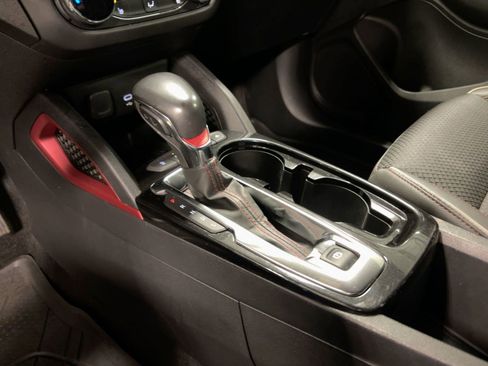 Used 2022 Chevrolet TrailBlazer RS image 16