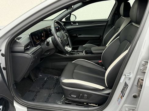 Used 2025 Kia K5 GT-Line image 13