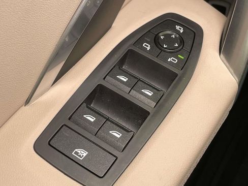 Used 2025 BMW X1 xDrive28i w/ Technology Package image 34