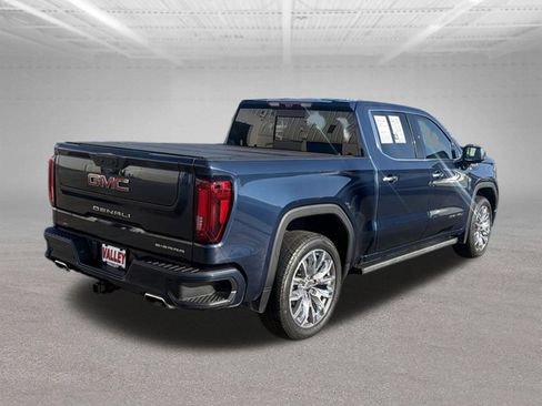 Used 2023 GMC Sierra 1500 Denali w/ Denali Reserve Package AWD/4WD image 12