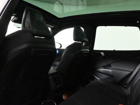 Used 2025 BMW X3 xDrive30i w/ Premium Package image 33