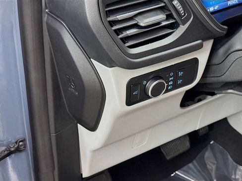 Used 2024 Ford Escape Active image 10