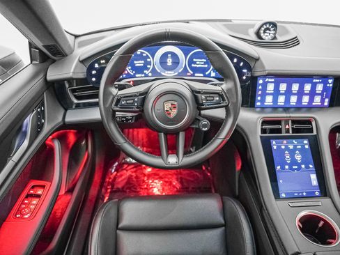 Certified 2025 Porsche Taycan image 15