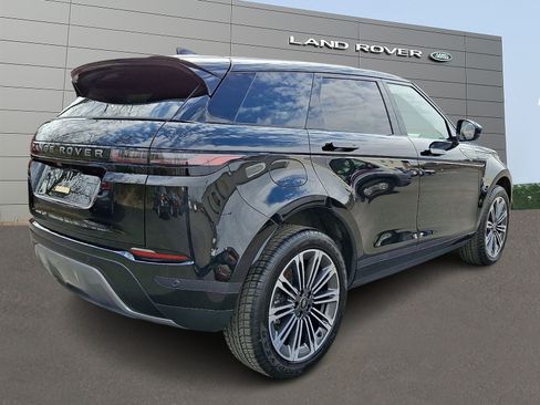 Used 2026 Land Rover Range Rover Evoque S AWD/4WD image 2