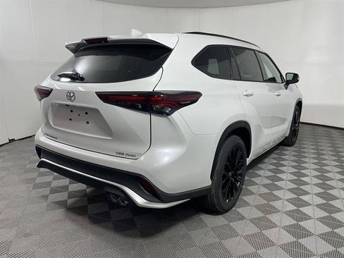 New 2026 Toyota Highlander XSE AWD/4WD image 7