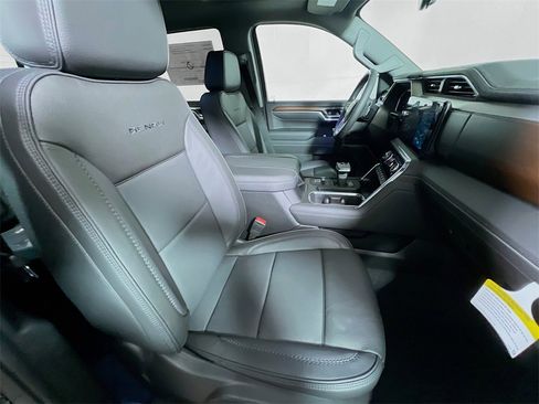 Used 2025 GMC Sierra 1500 Denali image 25