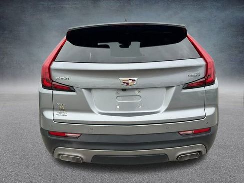 Used 2023 Cadillac XT4 Premium Luxury image 4