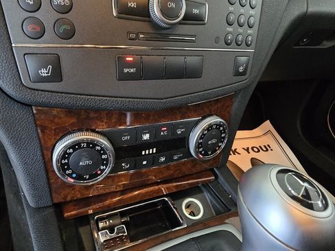 Used 2010 Mercedes-Benz C 300 Sedan w/ Multimedia Pkg image 22