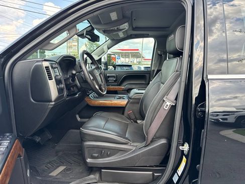 Used 2017 Chevrolet Silverado 2500 High Country AWD/4WD image 13