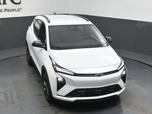 New 2027 Chevrolet Bolt RS w/ LPO, All-Weather Package FWD image 25