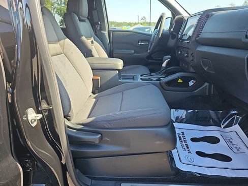 Used 2023 Nissan Frontier SV w/ Midnight Edition Package RWD image 14