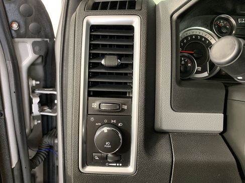 Used 2019 RAM 1500 Classic Warlock w/ Electronics Group AWD/4WD image 15