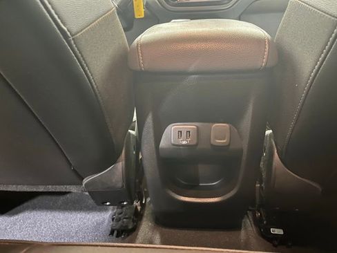 Used 2019 Chevrolet Colorado Z71 image 24