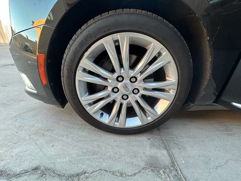 Used 2018 Cadillac XTS Luxury image 25