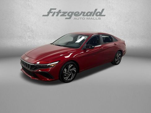 Used 2025 Hyundai Elantra Sport FWD image 1
