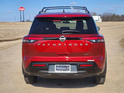 New 2026 Nissan Pathfinder SV image 8
