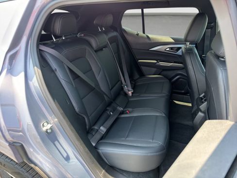 Used 2025 Chevrolet Equinox EV LT w/ Convenience Package II FWD image 19
