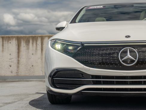 Used 2023 Mercedes-Benz EQS 450+ Sedan image 7