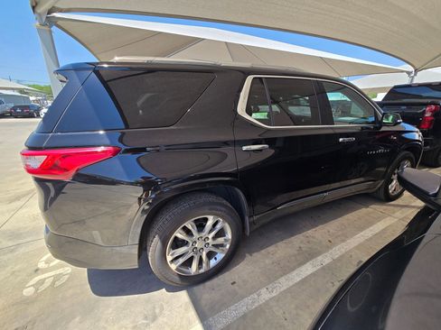 Used 2018 Chevrolet Traverse High Country AWD/4WD image 9