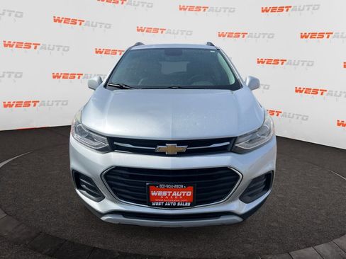 Used 2018 Chevrolet Trax LT w/ LT Convenience Package AWD/4WD image 8