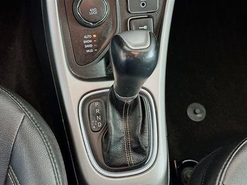 Used 2020 Jeep Compass Latitude image 16