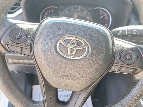 Used 2023 Toyota RAV4 XLE w/ Convenience Package FWD image 17