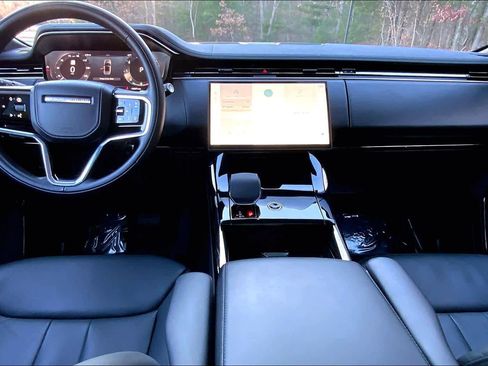 Used 2024 Land Rover Range Rover Sport SE image 14