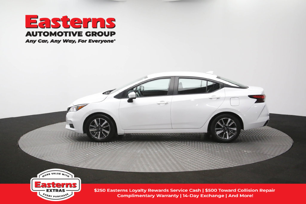Used 2022 Nissan Versa SV FWD image 62