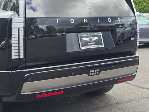 Used 2026 Hyundai Ioniq 9 Calligraphy AWD/4WD image 13