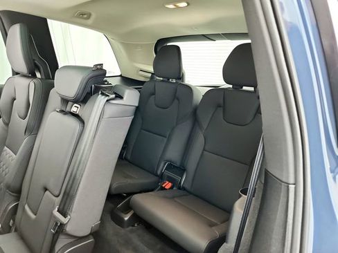 Used 2025 Volvo XC90 B6 Plus AWD/4WD image 31