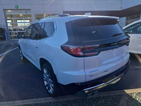 New 2026 GMC Acadia Denali w/ Super Cruise Package image 3