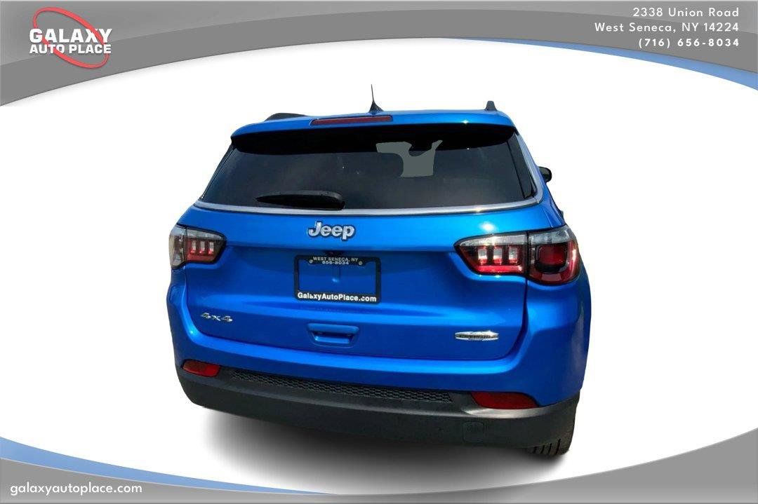 Used 2024 Jeep Compass Latitude AWD/4WD image 6