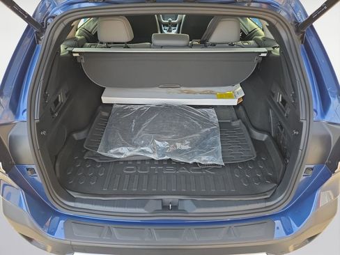 Used 2022 Subaru Outback Limited image 16