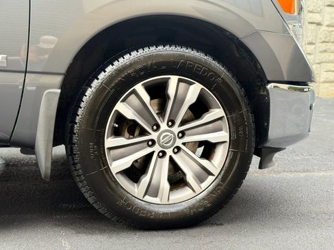 Used 2017 Nissan Titan SL RWD image 37