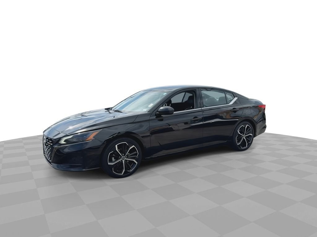 Used 2024 Nissan Altima 2.5 SR FWD image 37